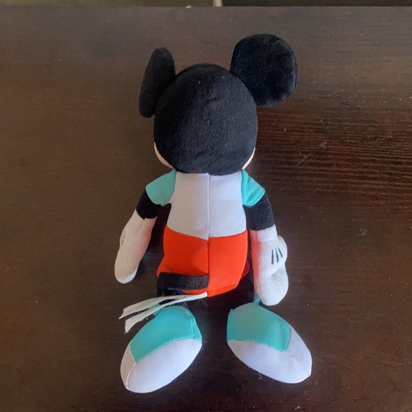 Disney Mickey Mouse Valentines Day plush. Like new - Picture 2 of 7
